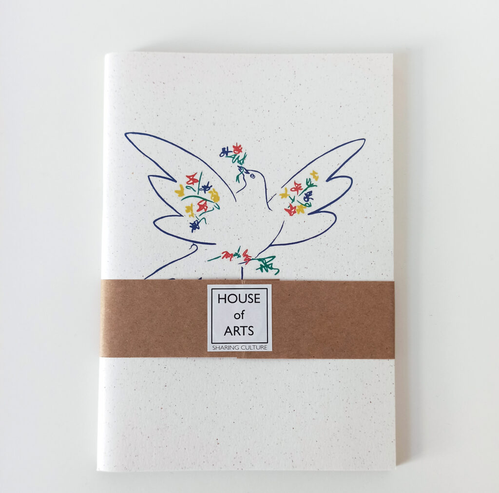 Taccuino House of Arts ispirato alla colomba della pace disegnata da Pablo Picasso. Quaderni per Art Lovers e appassionati di storia dell'arte moderna rilegati a mano e realizzati con carta riciclata certificata FSC